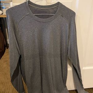 Gray lululemon long sleeve dry fit